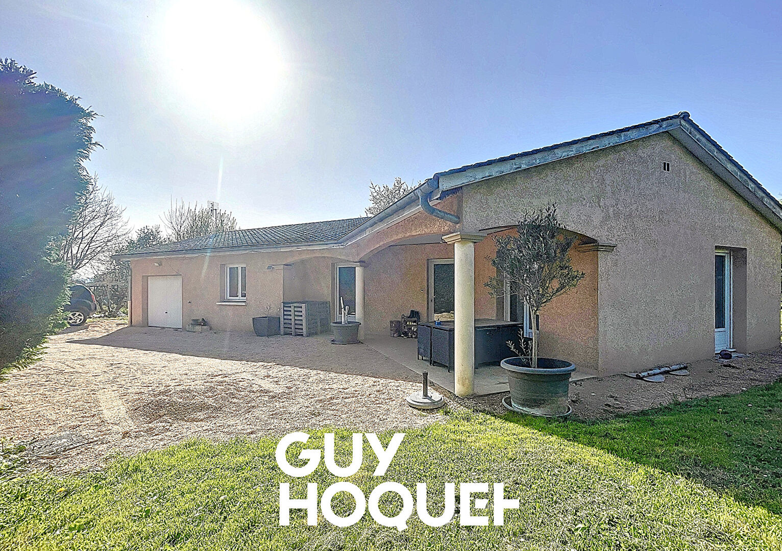 Villa Plain Pied 3 Chs + GGE et Terrain de 1120m² environ - 71570 LA CHAPELLE DE GUINCHAY