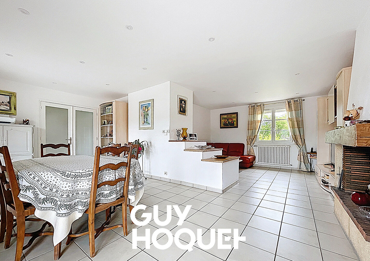 Maison sur sous-sol 4 Chs + Dépendances et 2500 m² de terrain Constructible - 71850 CHARNAY LES MACON