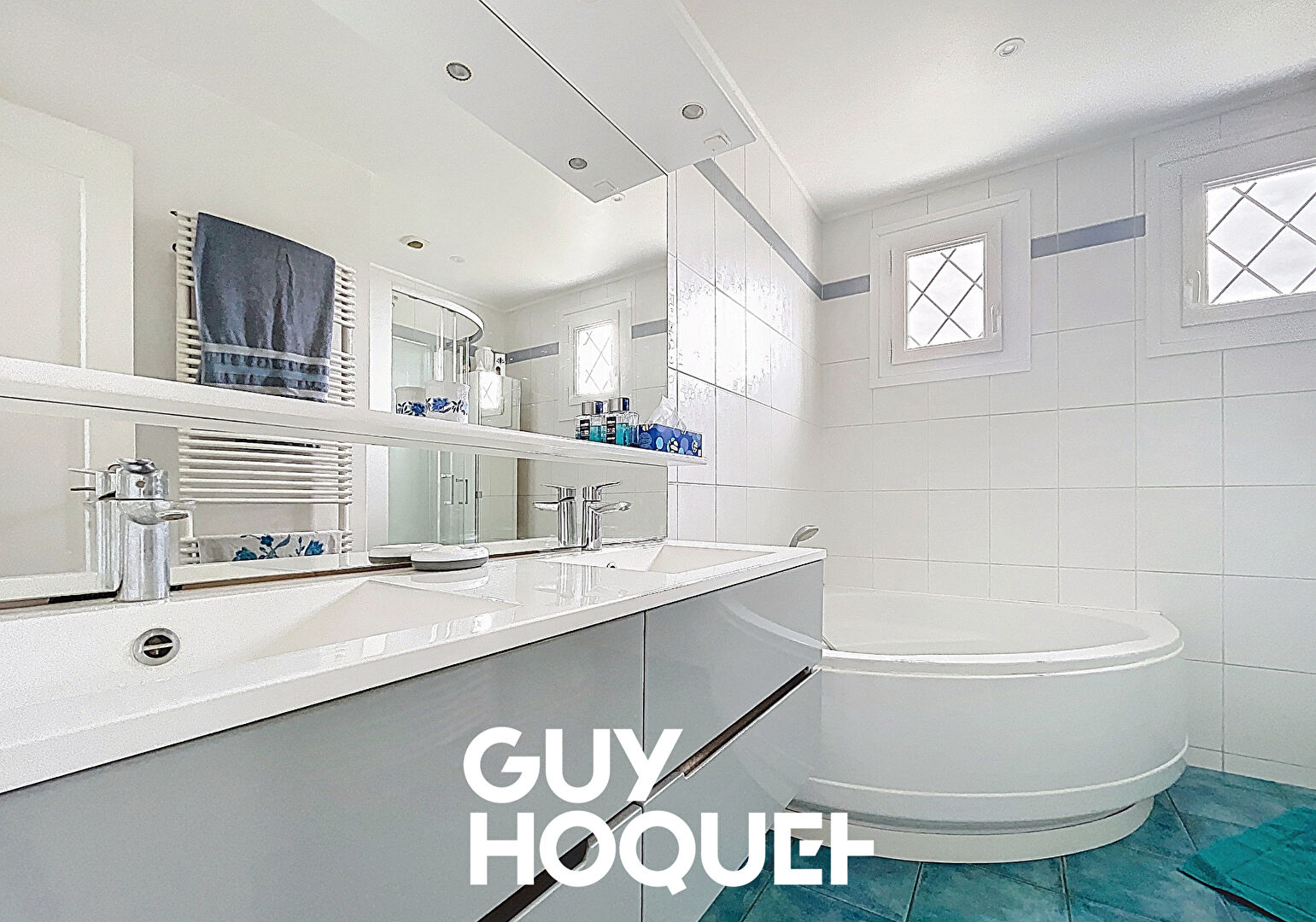 Maison sur sous-sol 4 Chs + Dépendances et 2500 m² de terrain Constructible - 71850 CHARNAY LES MACON