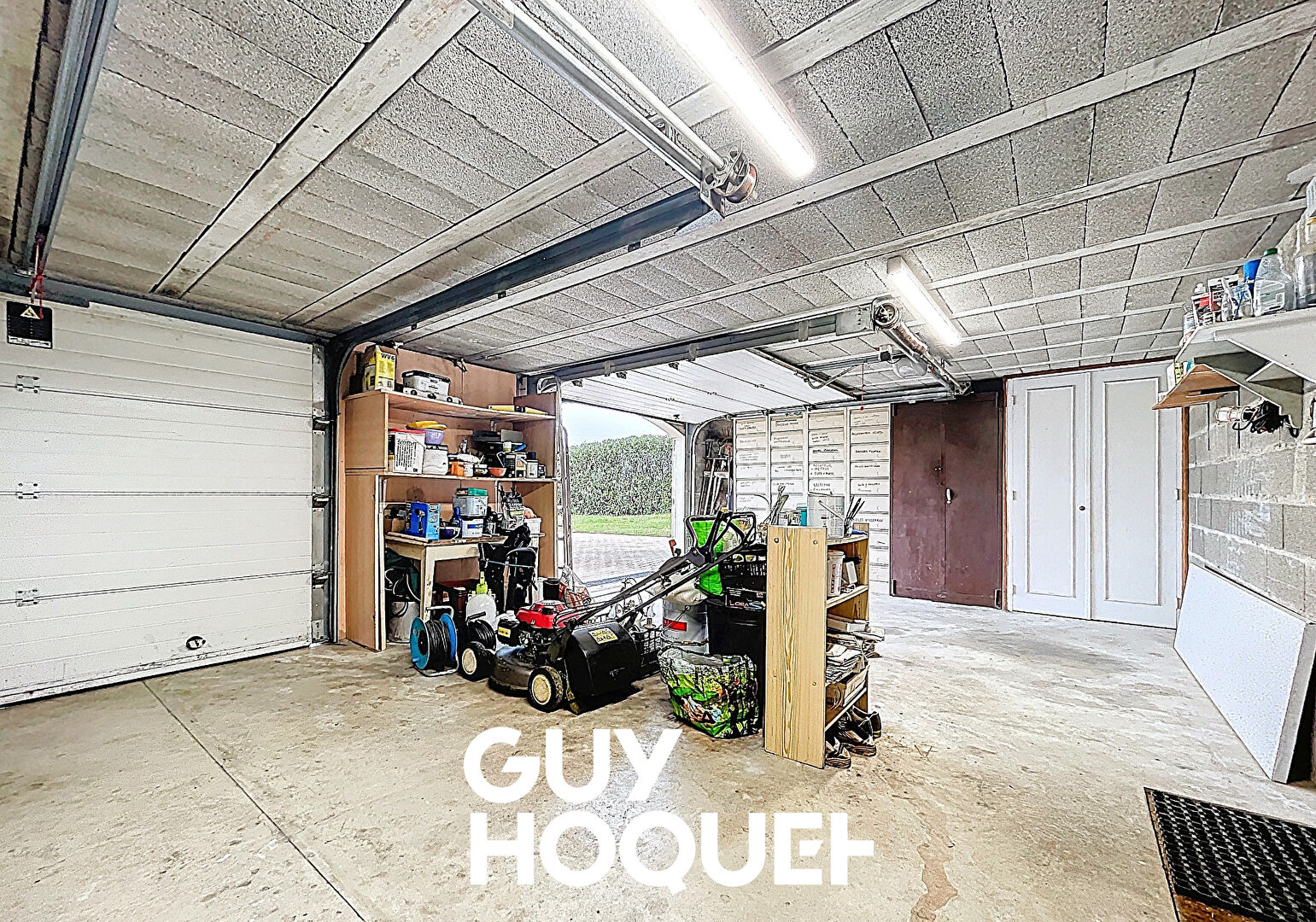 Maison sur sous-sol 4 Chs + Dépendances et 2500 m² de terrain Constructible - 71850 CHARNAY LES MACON