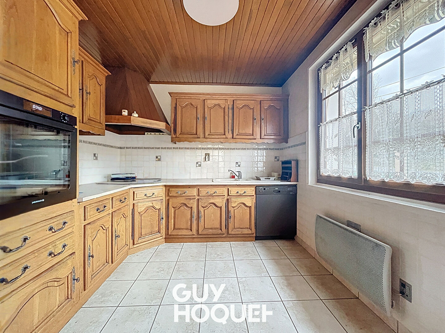 Très Belle Maison 2 Chambres + Bureau & Dépendances - 71960 SERRIÈRES