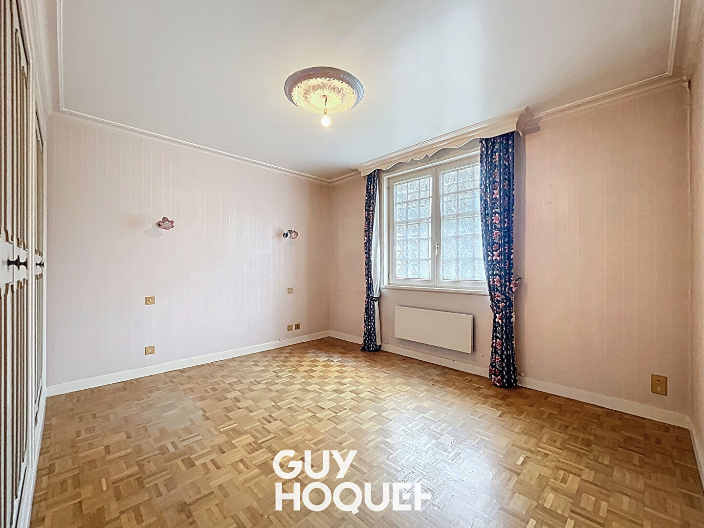 Très Belle Maison 2 Chambres + Bureau & Dépendances - 71960 SERRIÈRES