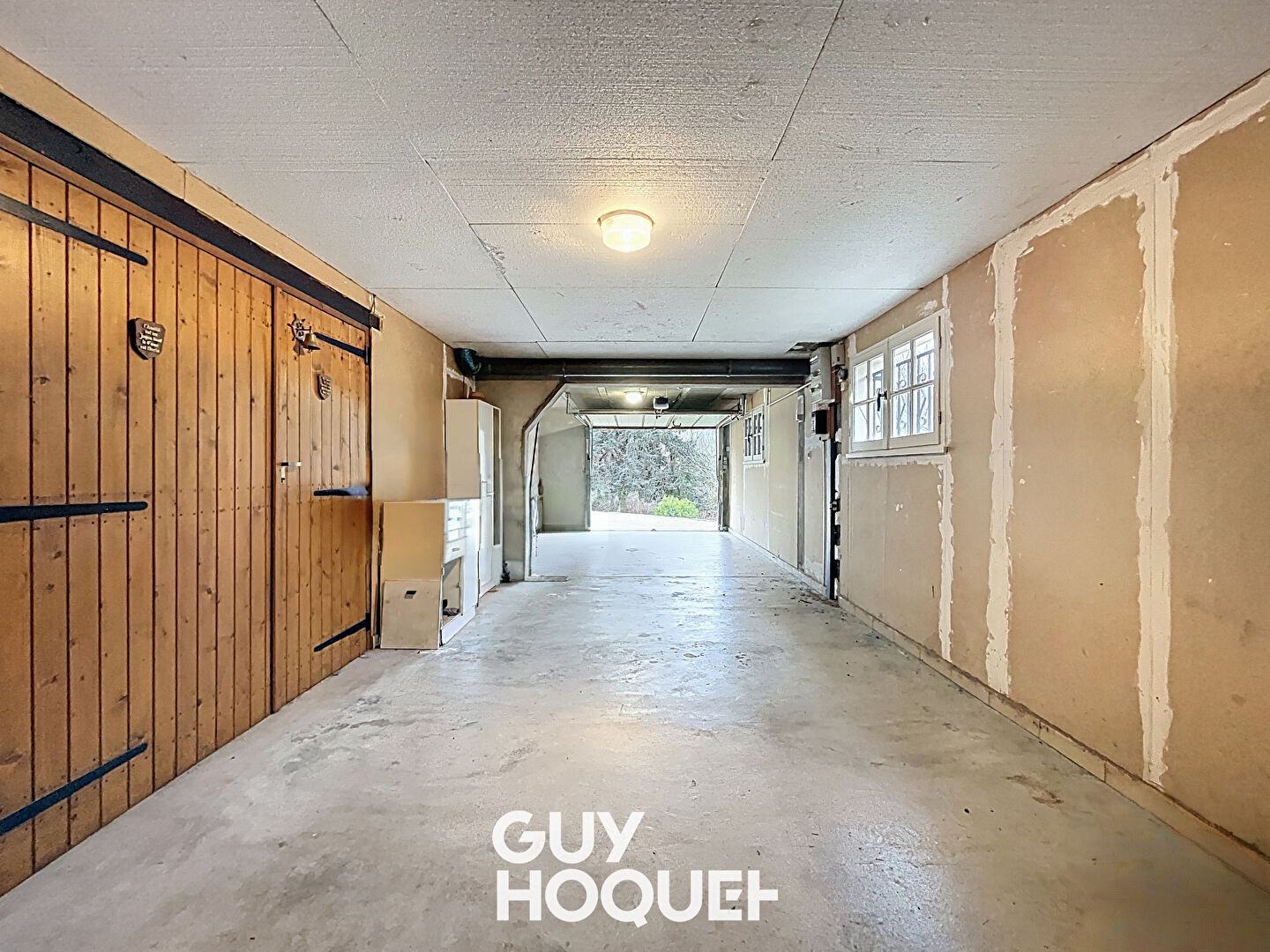 Très Belle Maison 2 Chambres + Bureau & Dépendances - 71960 SERRIÈRES