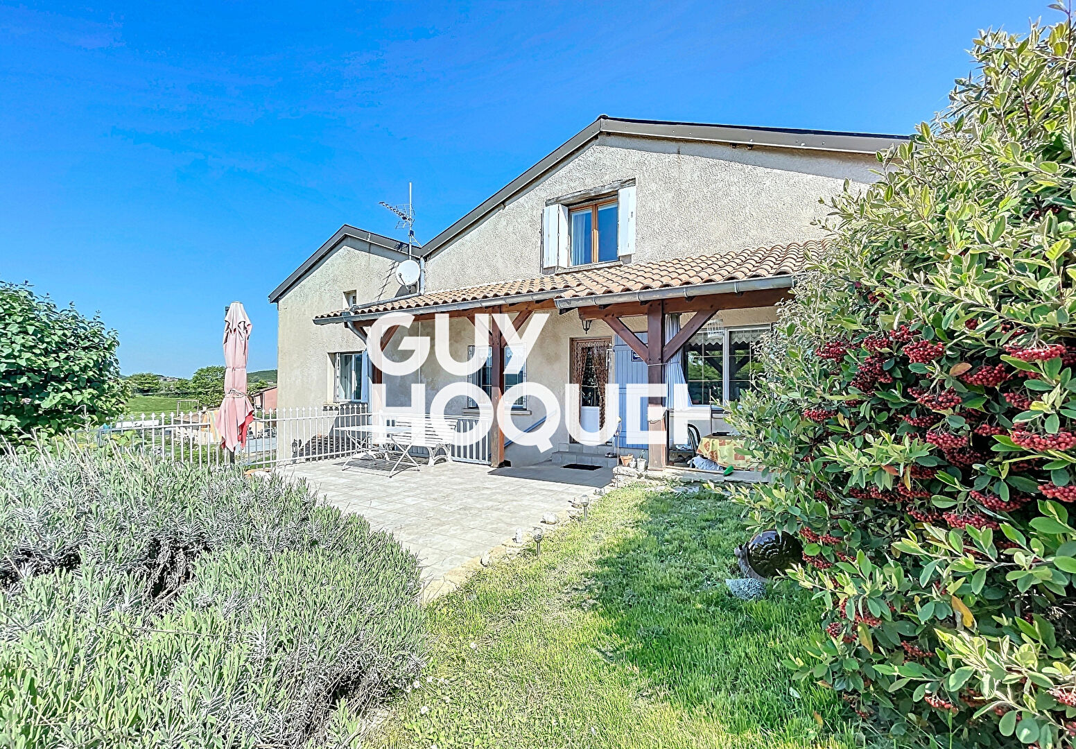 Maison en Pierre 3 Chs + Garage + Cave et Terrain de 379 m² - 71960 BERZE LA VILLE