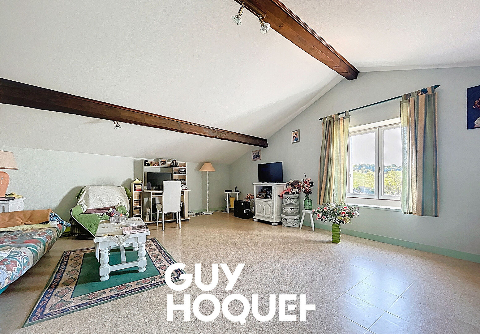 Maison en Pierre 3 Chs + Garage + Cave et Terrain de 379 m² - 71960 BERZE LA VILLE