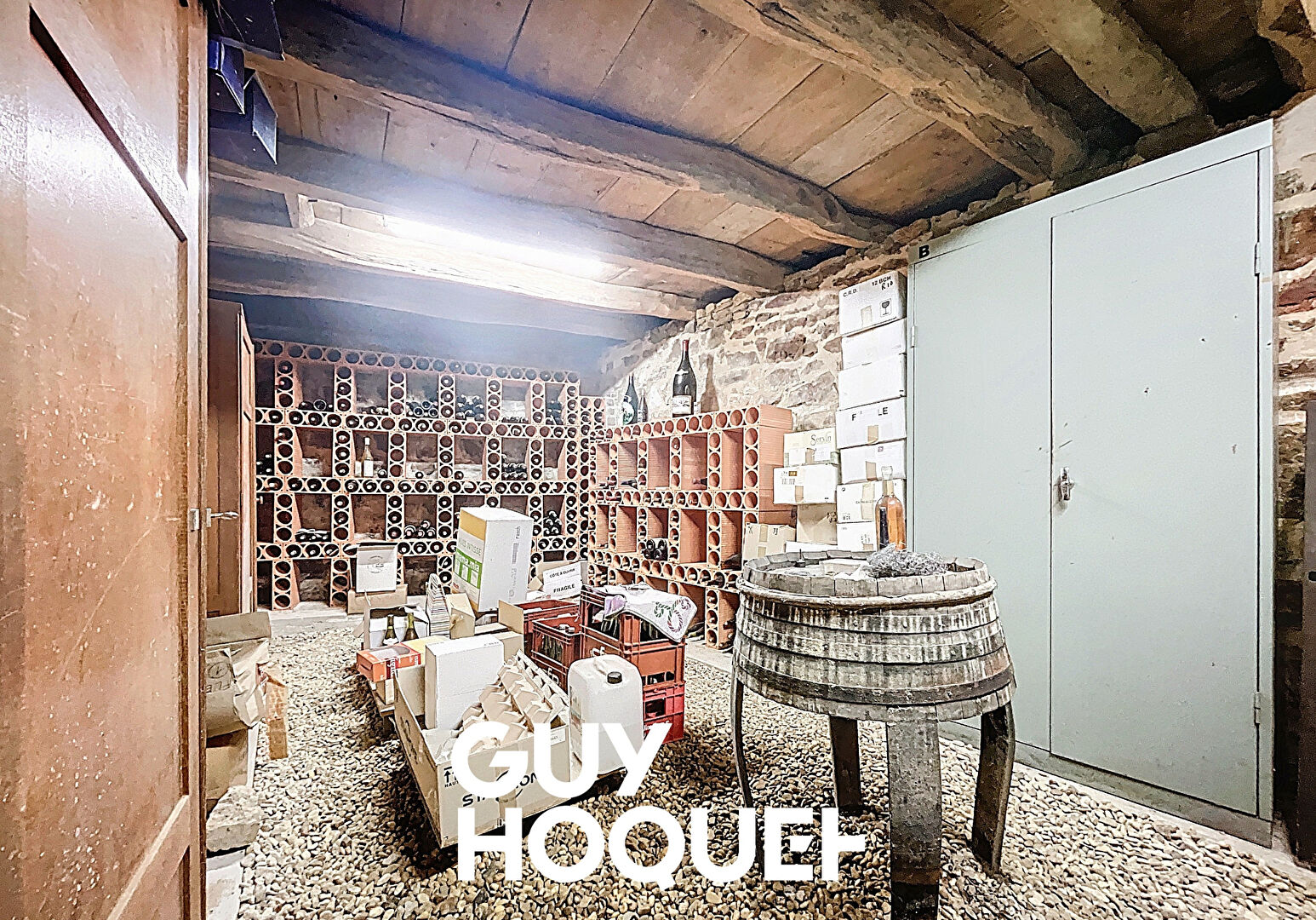 Maison en Pierre 3 Chs + Garage + Cave et Terrain de 379 m² - 71960 BERZE LA VILLE