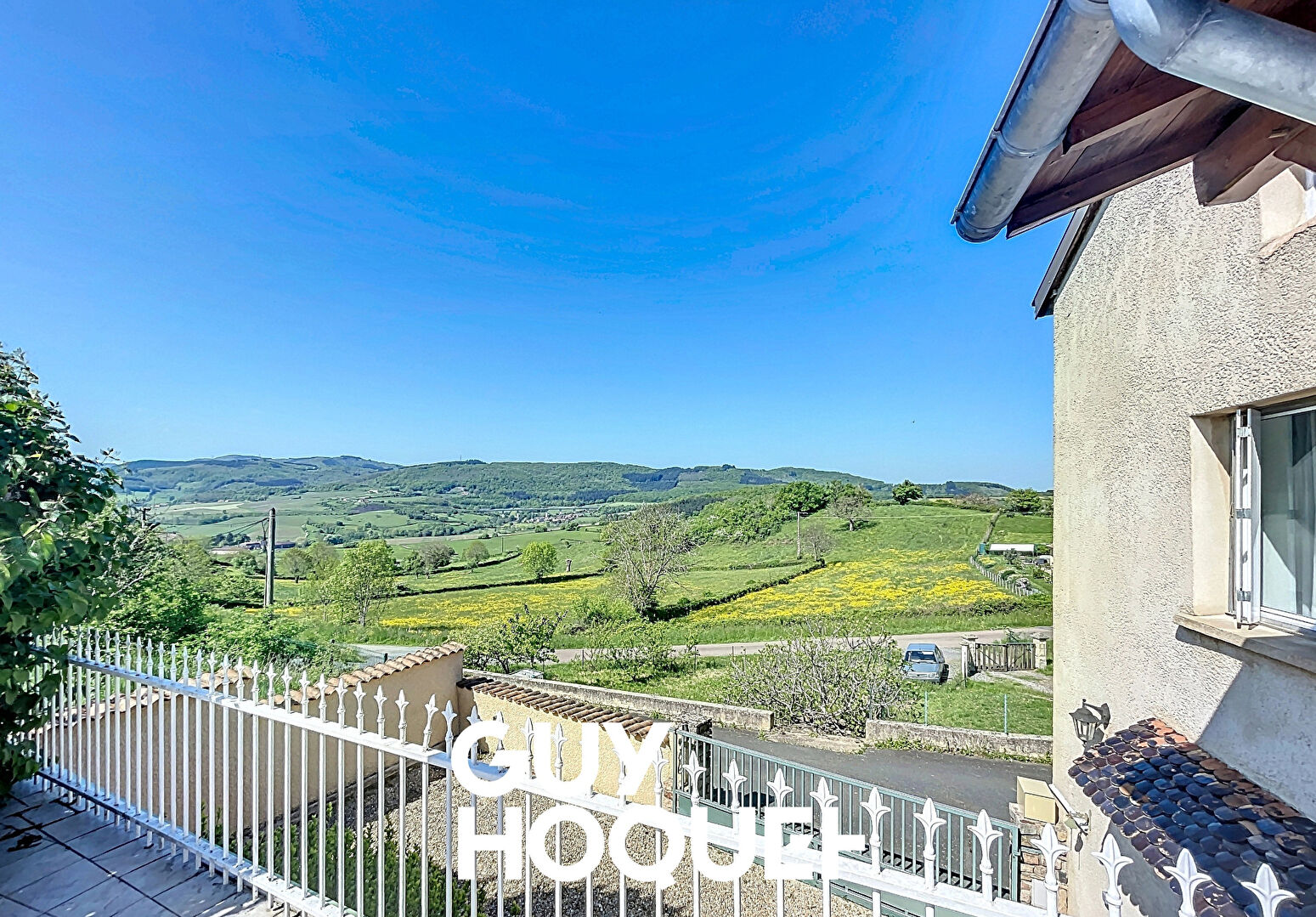 Maison en Pierre 3 Chs + Garage + Cave et Terrain de 379 m² - 71960 BERZE LA VILLE