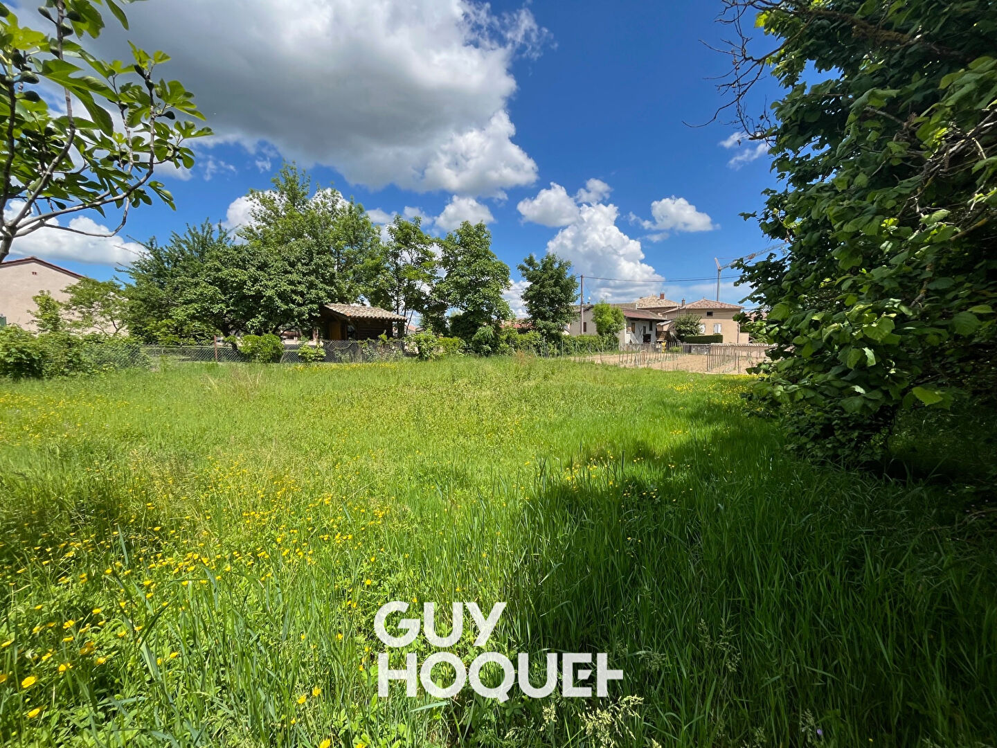 Terrain constructible 628 m²  - 69840 EMERINGES