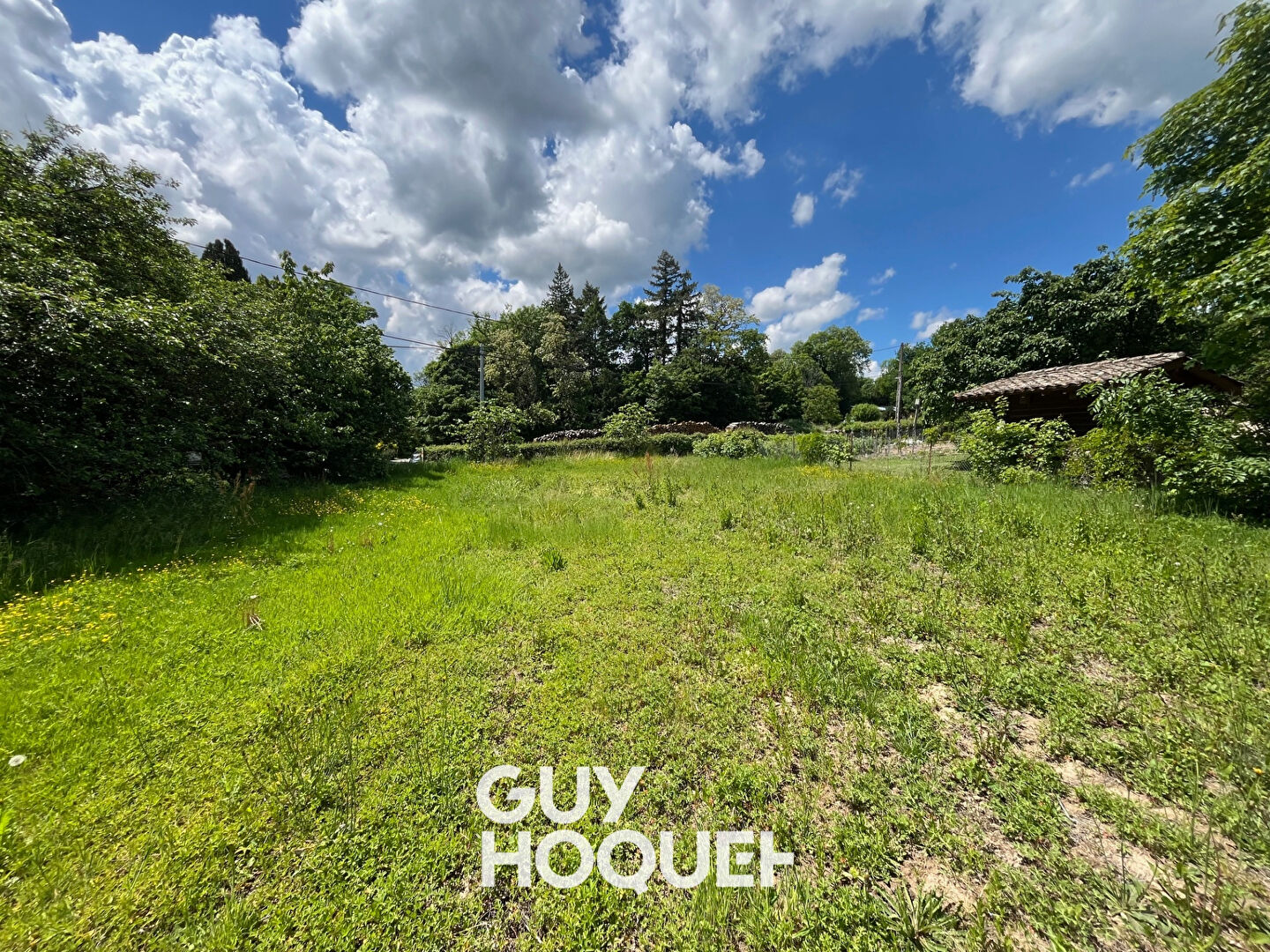 Terrain constructible 628 m²  - 69840 EMERINGES