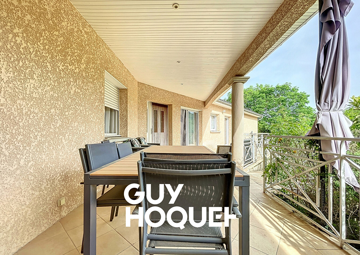 Villa Familiale de Plain Pied 4 Chambres & Garages - 71960 BERZÉ-LA-VILLE