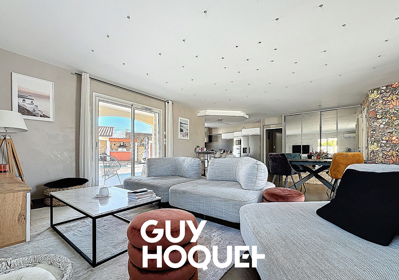 Maison Contemporaine de Plain Pied 4 Chambres + Garage + Piscine - 71570 LA CHAPELLE DE GUINCHAY