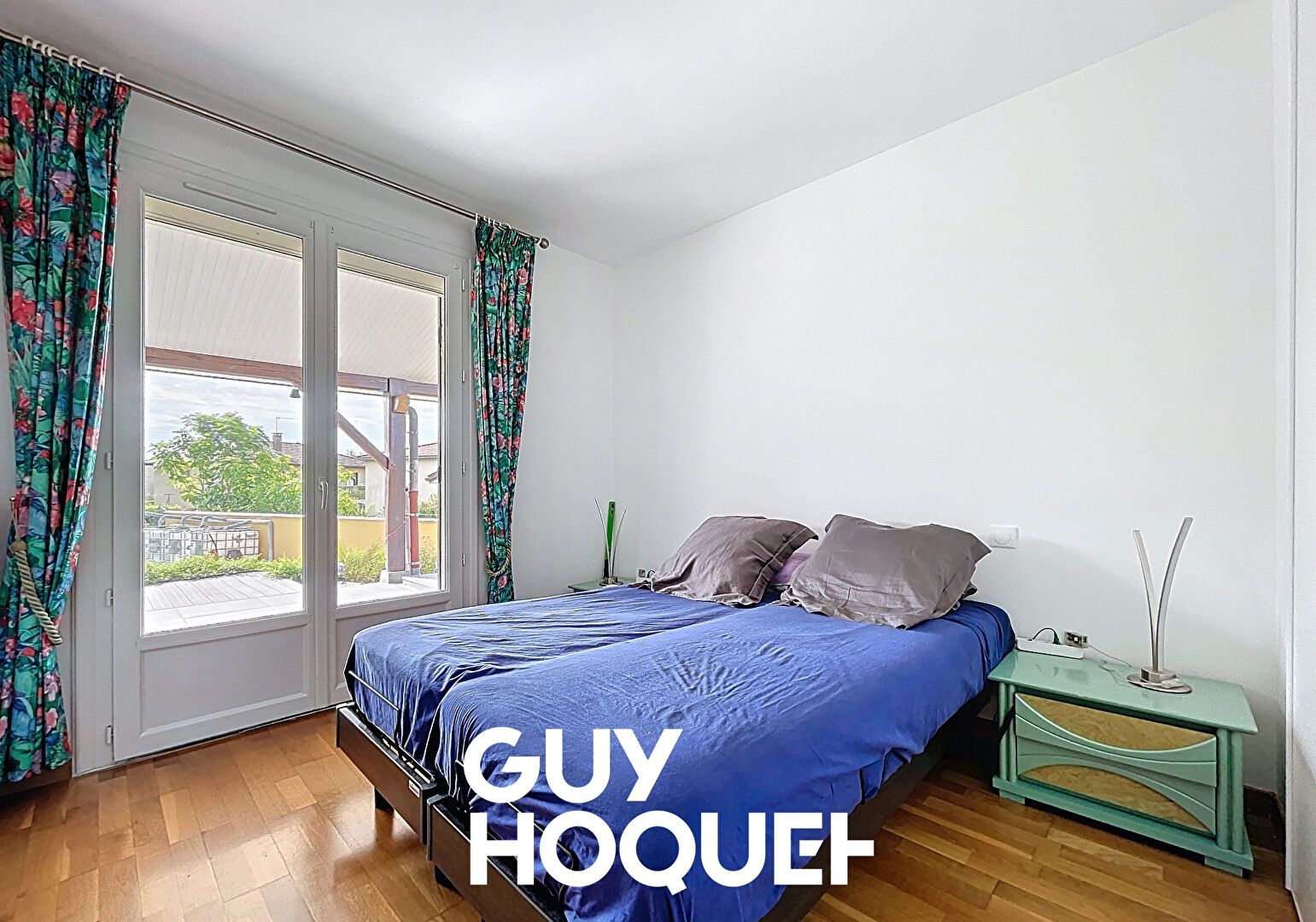 Maison sur sous sol semi enterré 3 Chambres + Bureau + Garage - 71118 SAINT MARTIN BELLE ROCHE