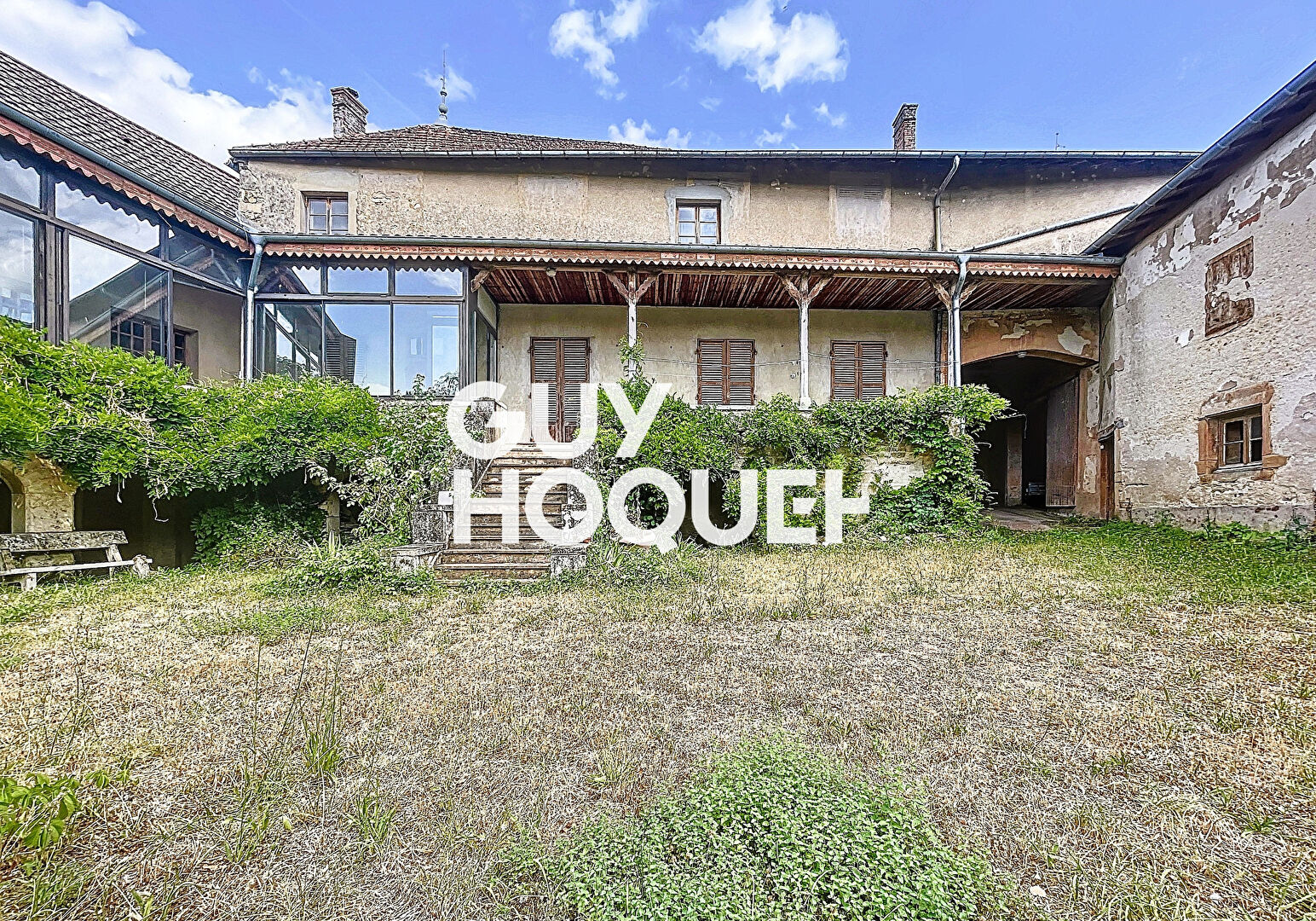 Maison Ancienne à Rénover 5 Chs + Dépendances et terrain de 1280 m² - 71960 IGE