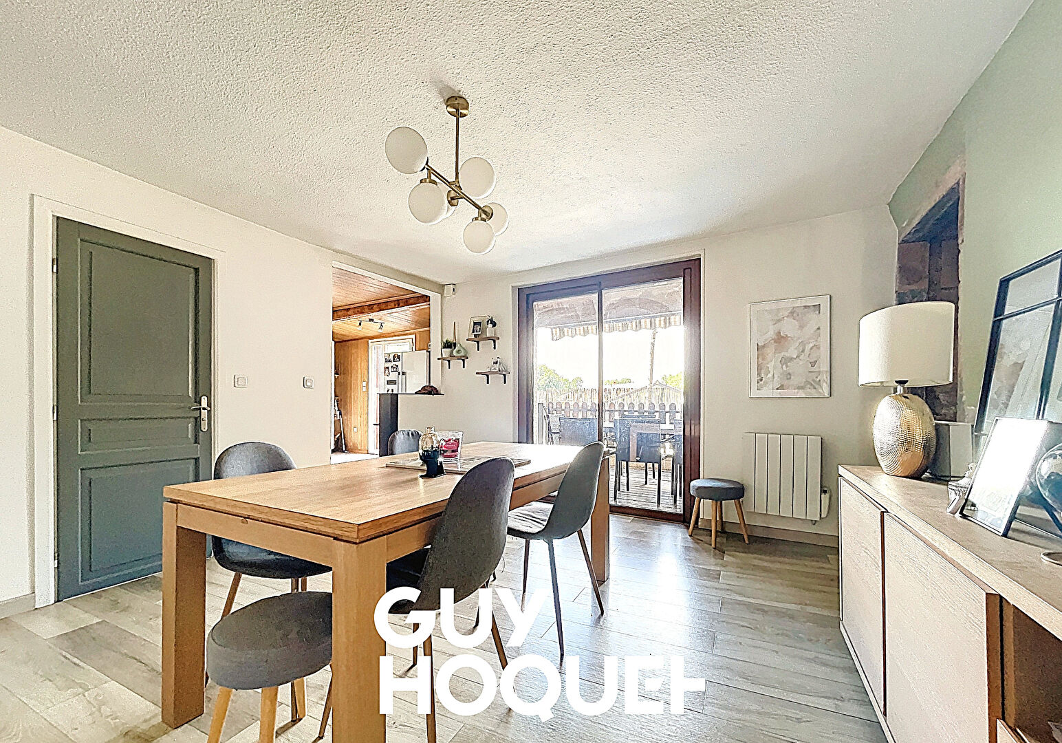 Maison en pierre 2 Chambres + Bureau + Garage et cour - 71570 SAINT AMOUR BELLEVUE