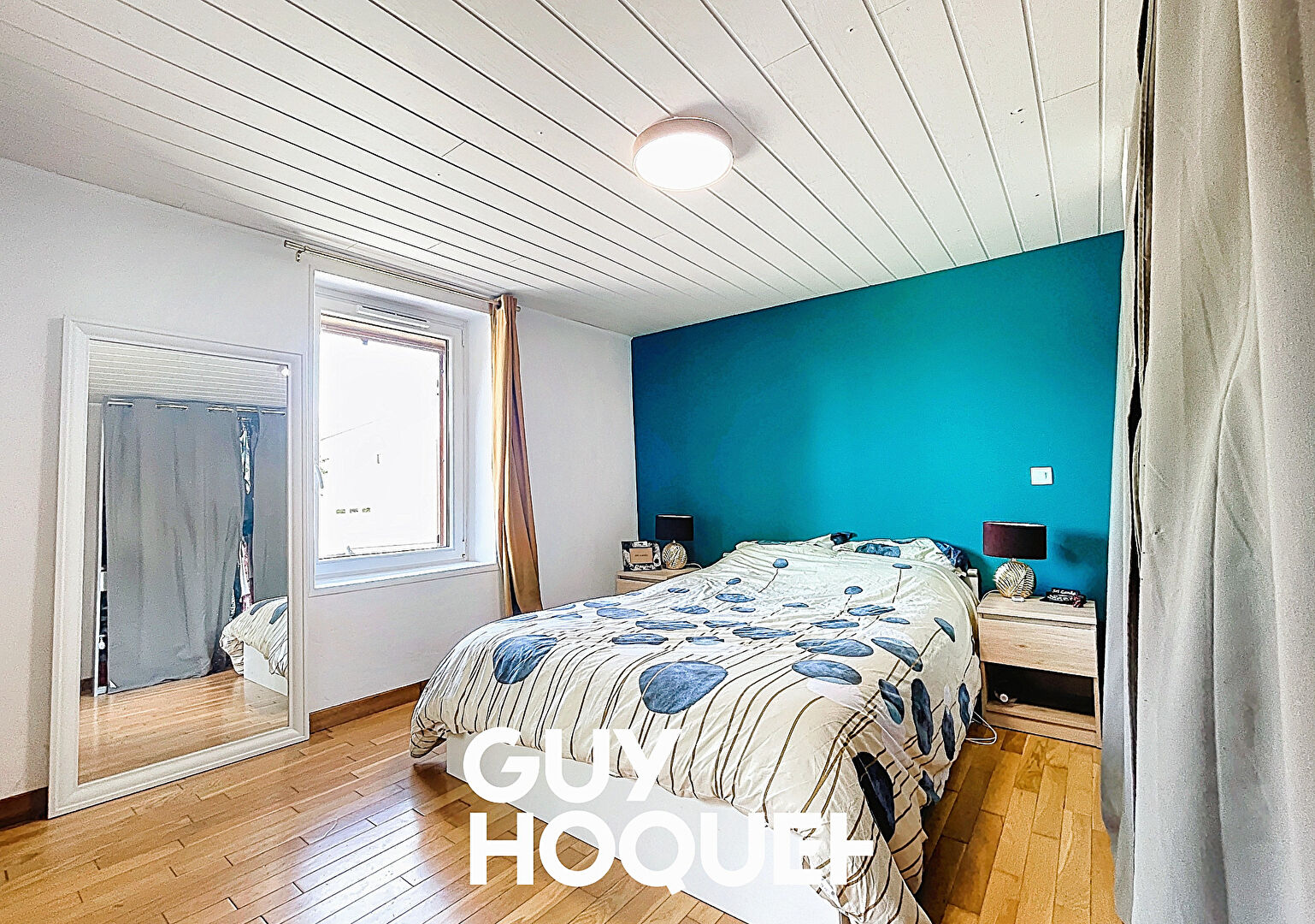 Maison en pierre 2 Chambres + Bureau + Garage et cour - 71570 SAINT AMOUR BELLEVUE