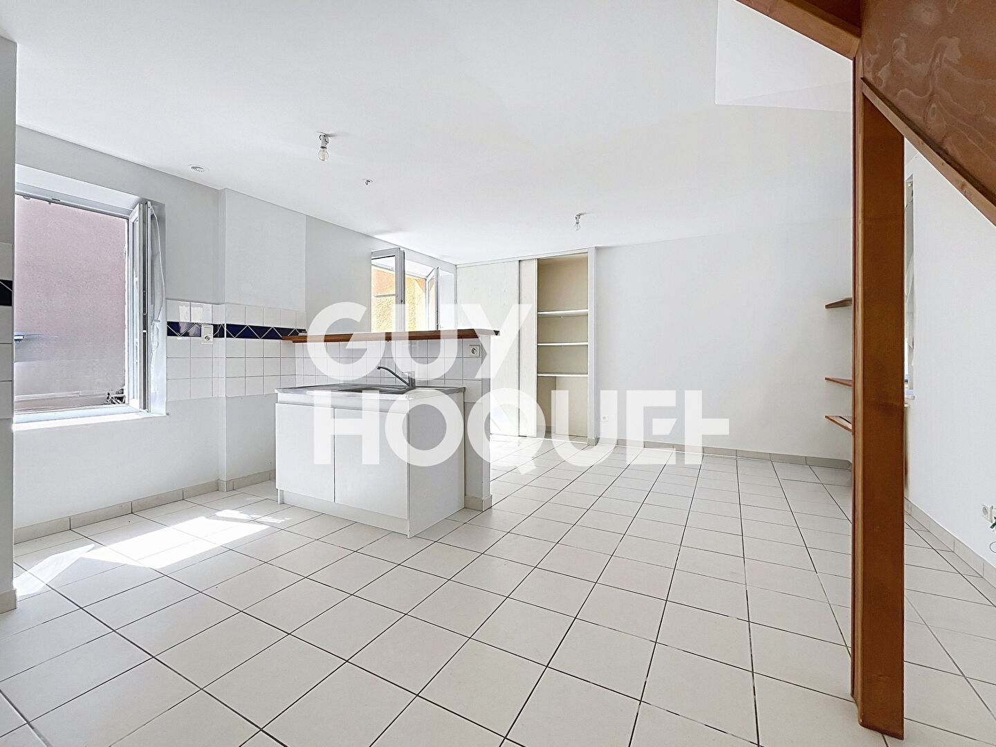 Appartement duplex 2 chambres + Terrasse + Cave + Stationnements - 71570 ROMANECHE THORINS
