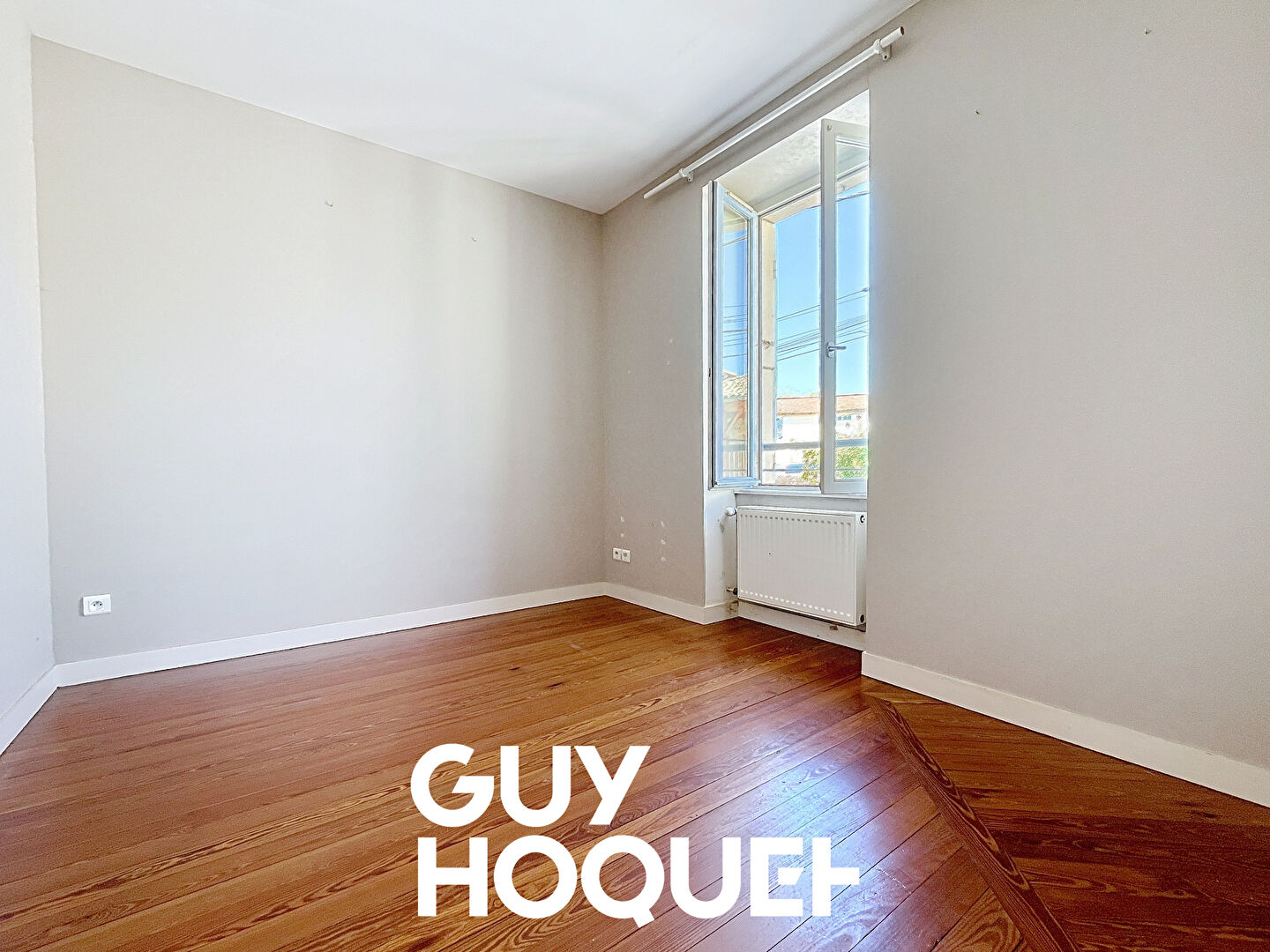 Appartement duplex 2 chambres + Terrasse + Cave + Stationnements - 71570 ROMANECHE THORINS