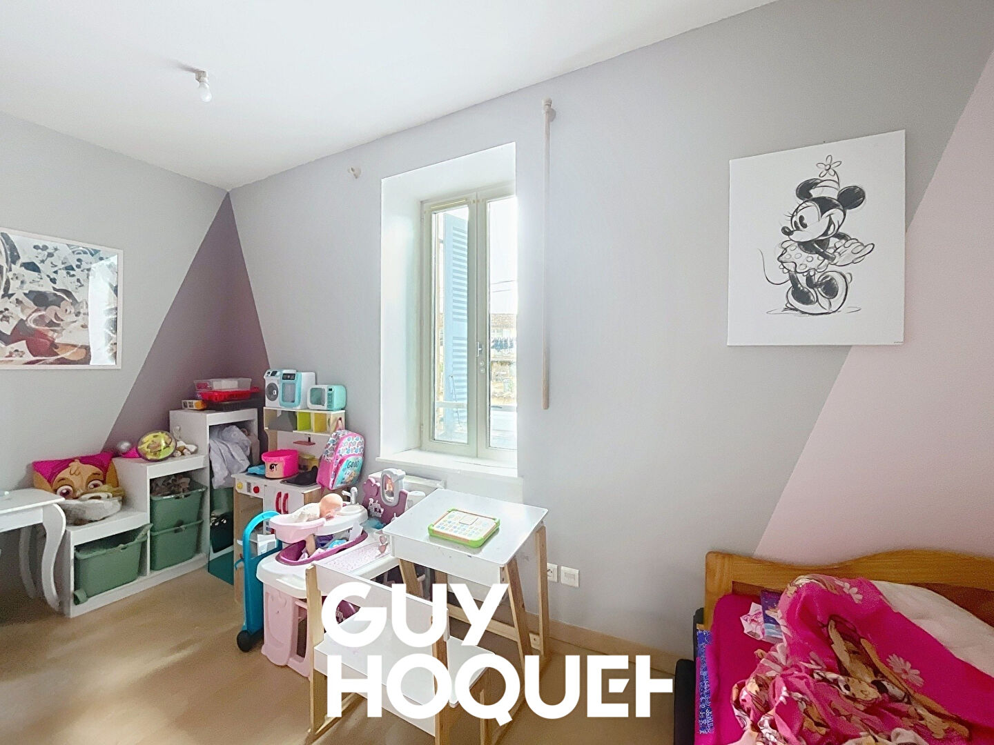 Appartement duplex Loué, 2 chambres + Terrasse + Cave + Stationnements - 71570 ROMANECHE THORINS