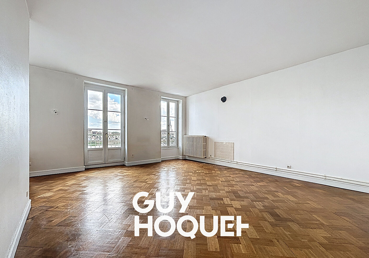 Appartement vue sur Saône, 4 Chs + Bureau et Balcon - 71000 MACON