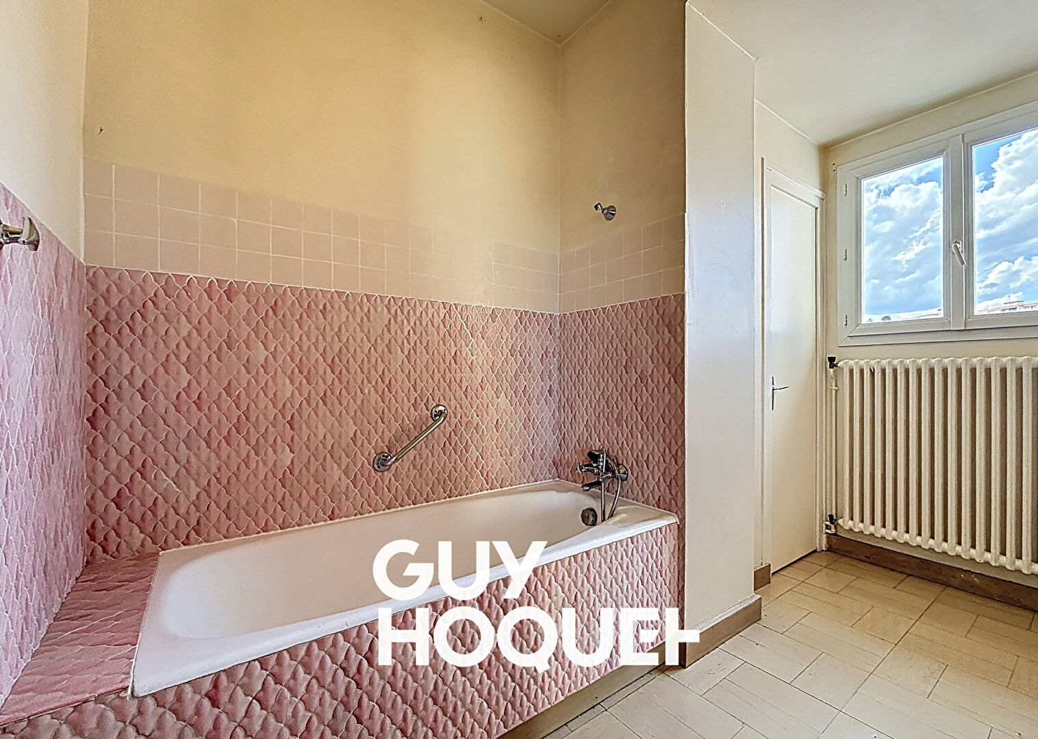 Appartement vue sur Saône, 4 Chs + Bureau et Balcon - 71000 MACON