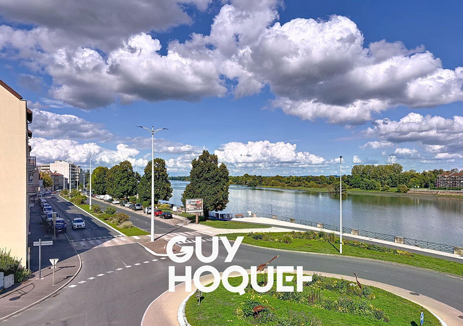 Appartement vue sur Saône, 4 Chs + Bureau et Balcon - 71000 MACON