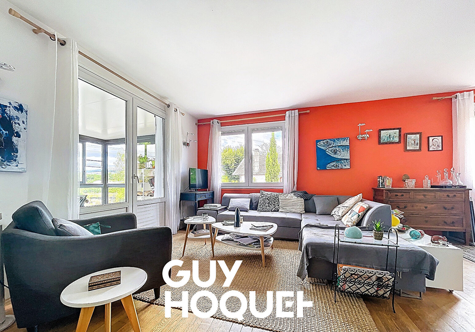 Villa 7 Chambres + Dépendances, Piscine et  terrain de 1576 m² - 71570 LA CHAPELLE DE GUINCHAY