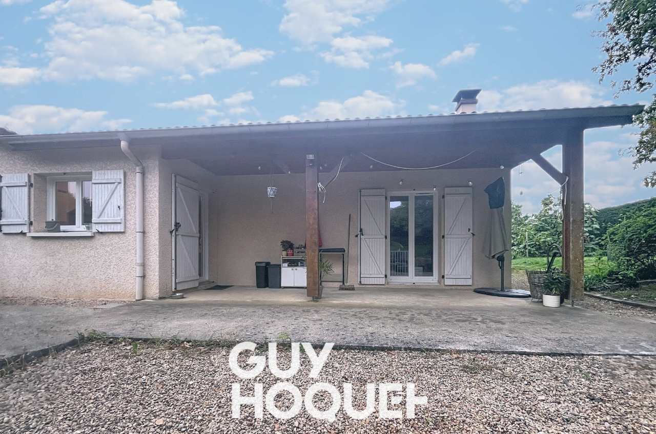 Charmante Maison de Plain-pied, 3 Chambres, Garage - 01380 BAGE DOMMARTIN