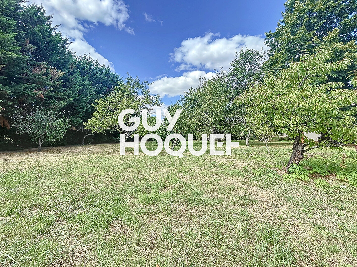 Terrain constructible 1314 m² , Environnement exceptionnel - 71570 ST AMOUR BELLEVUE