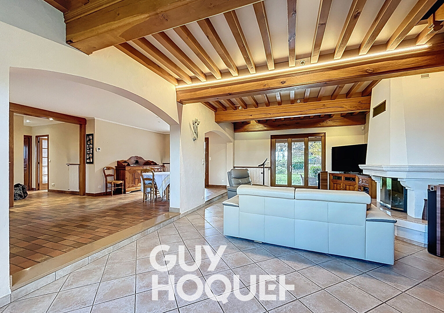 Maison 6CHBS + Dépendances - 71260 SENOZAN