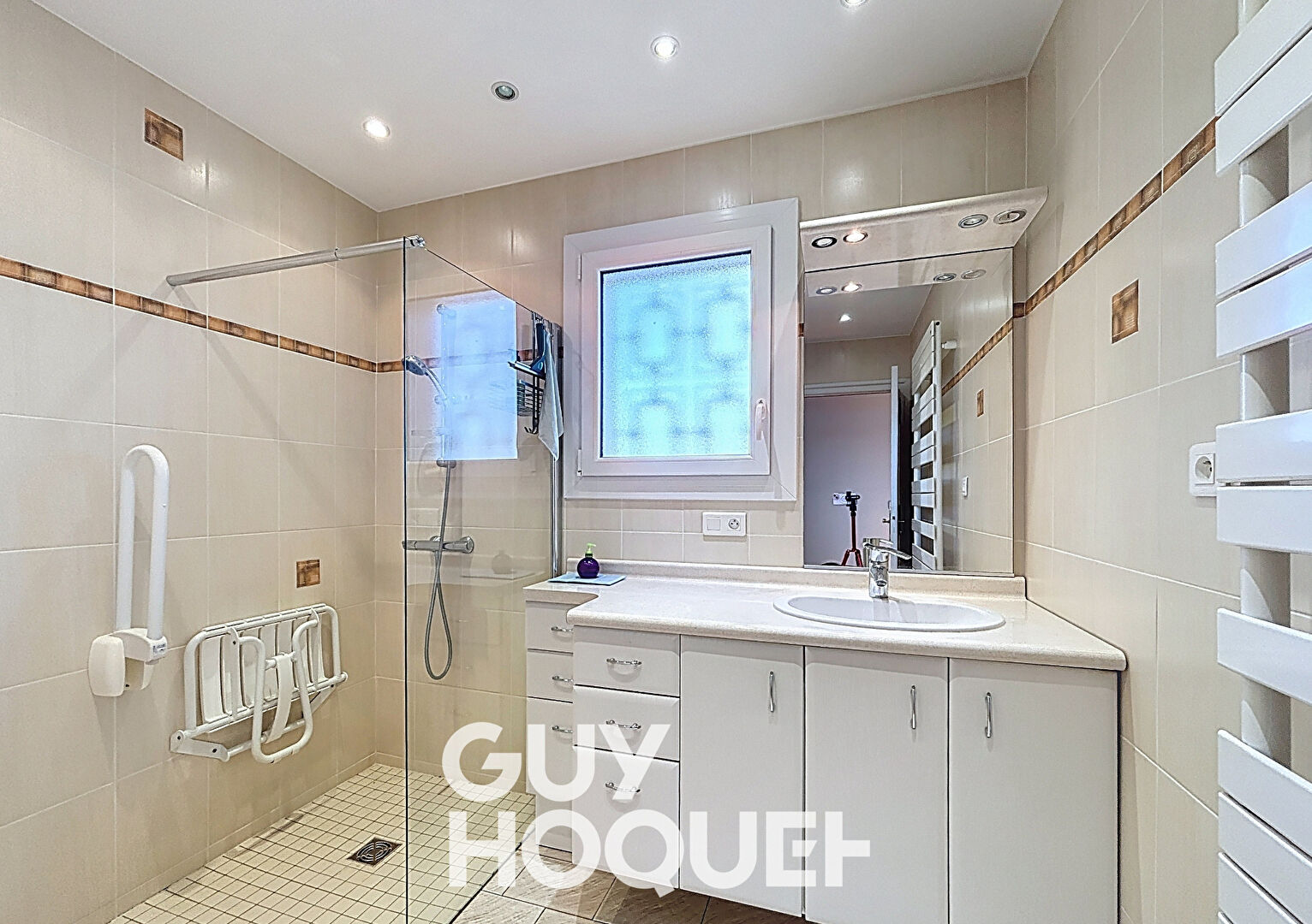 Maison 6CHBS + Dépendances - 71260 SENOZAN