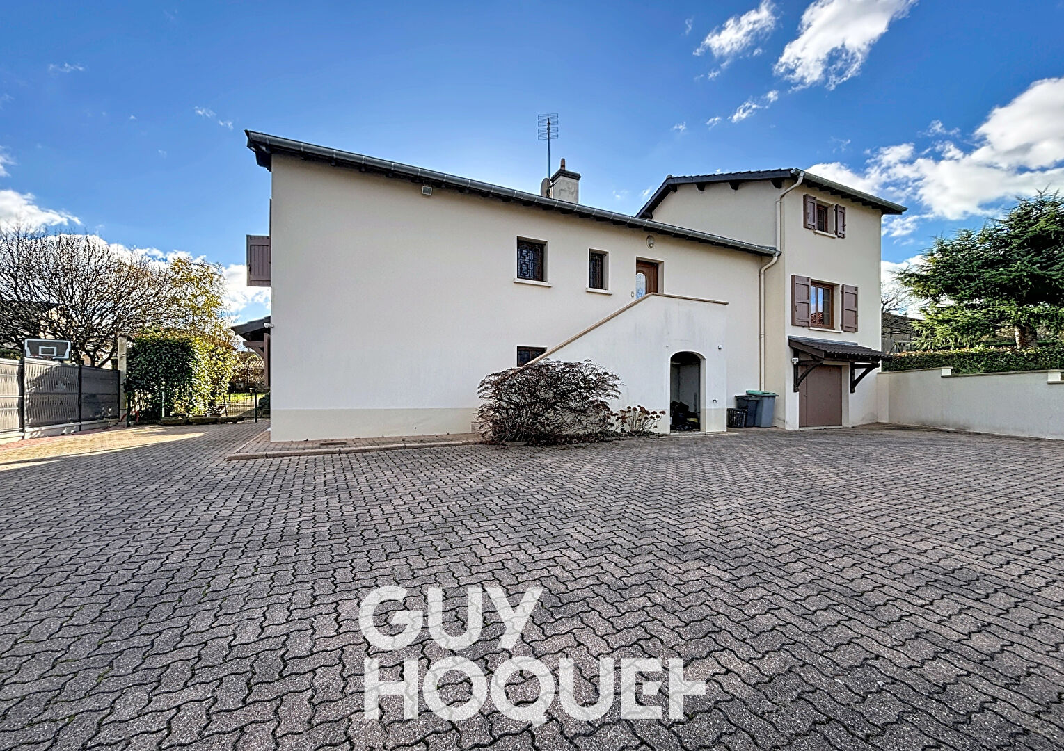 Maison 6CHBS + Dépendances - 71260 SENOZAN