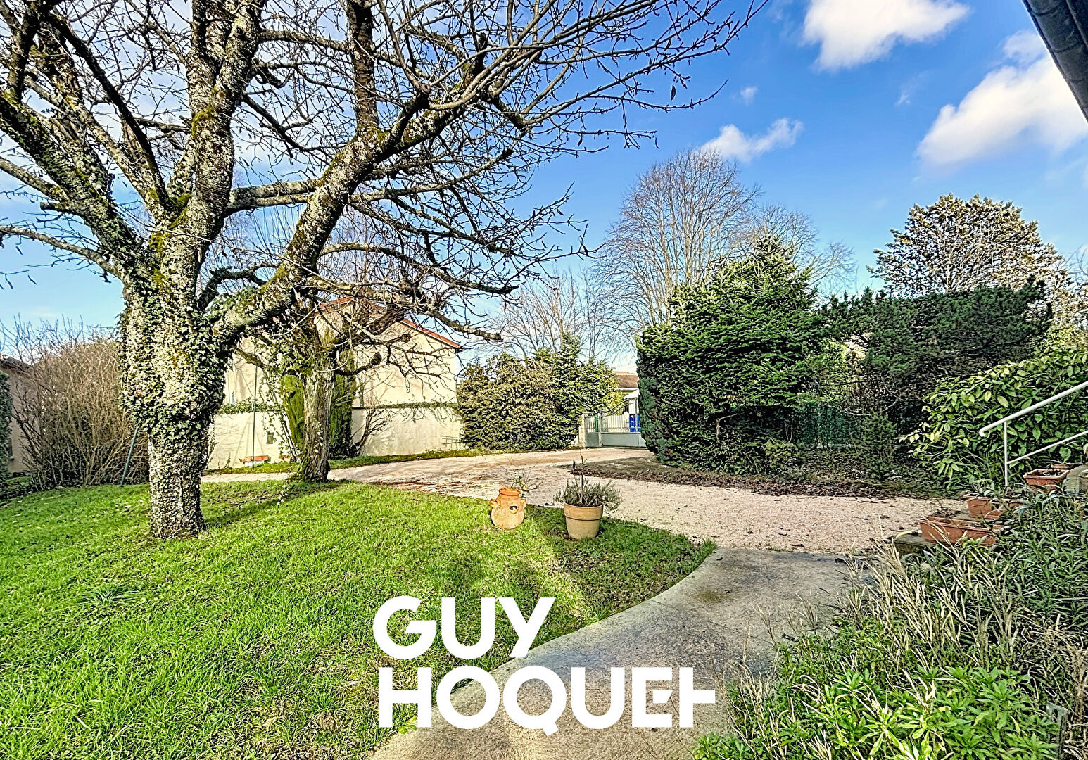 Maison Charnay Les Macon 8 pièce(s) 174 m2