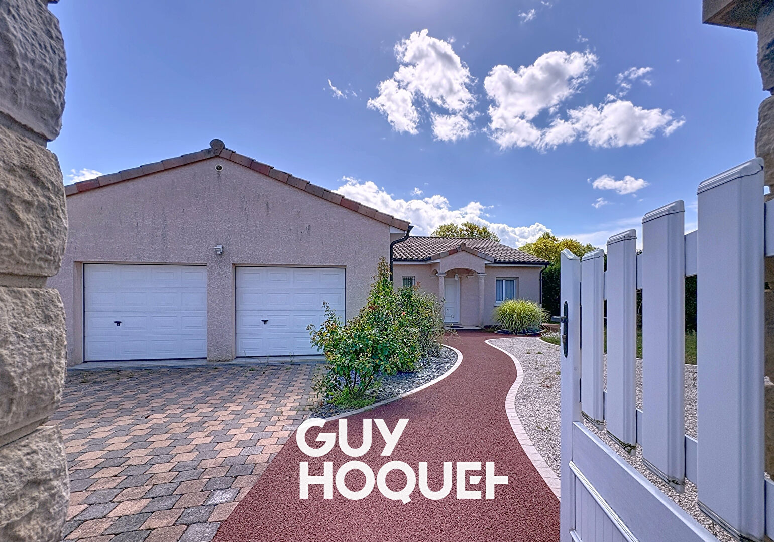 Villa Plain Pied 3CHBS + Dble Garage - 71850 CHARNAY LES MACON