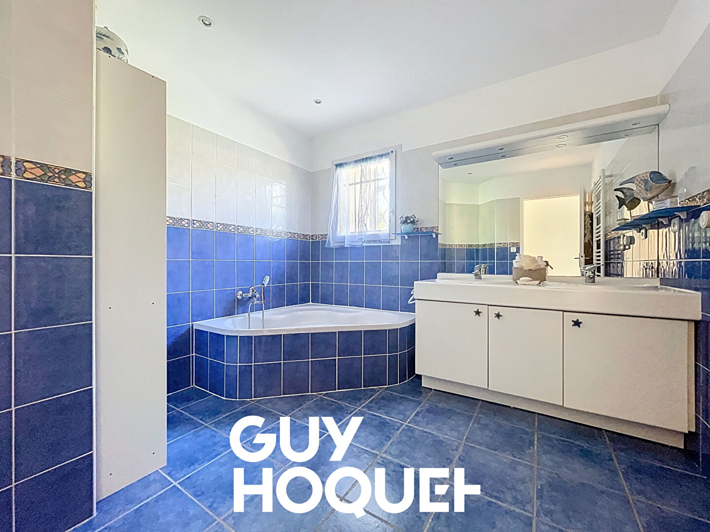 Villa de plain-pied lumineuse et peu énergivore, terrasses couvertes et Garage - 01290 GRIEGES