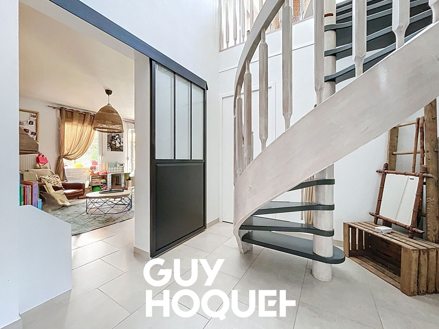 Villa Récente 3 Chs + GGE et Terrain de 623 m² - 71570 LA CHAPELLE DE GUINCHAY