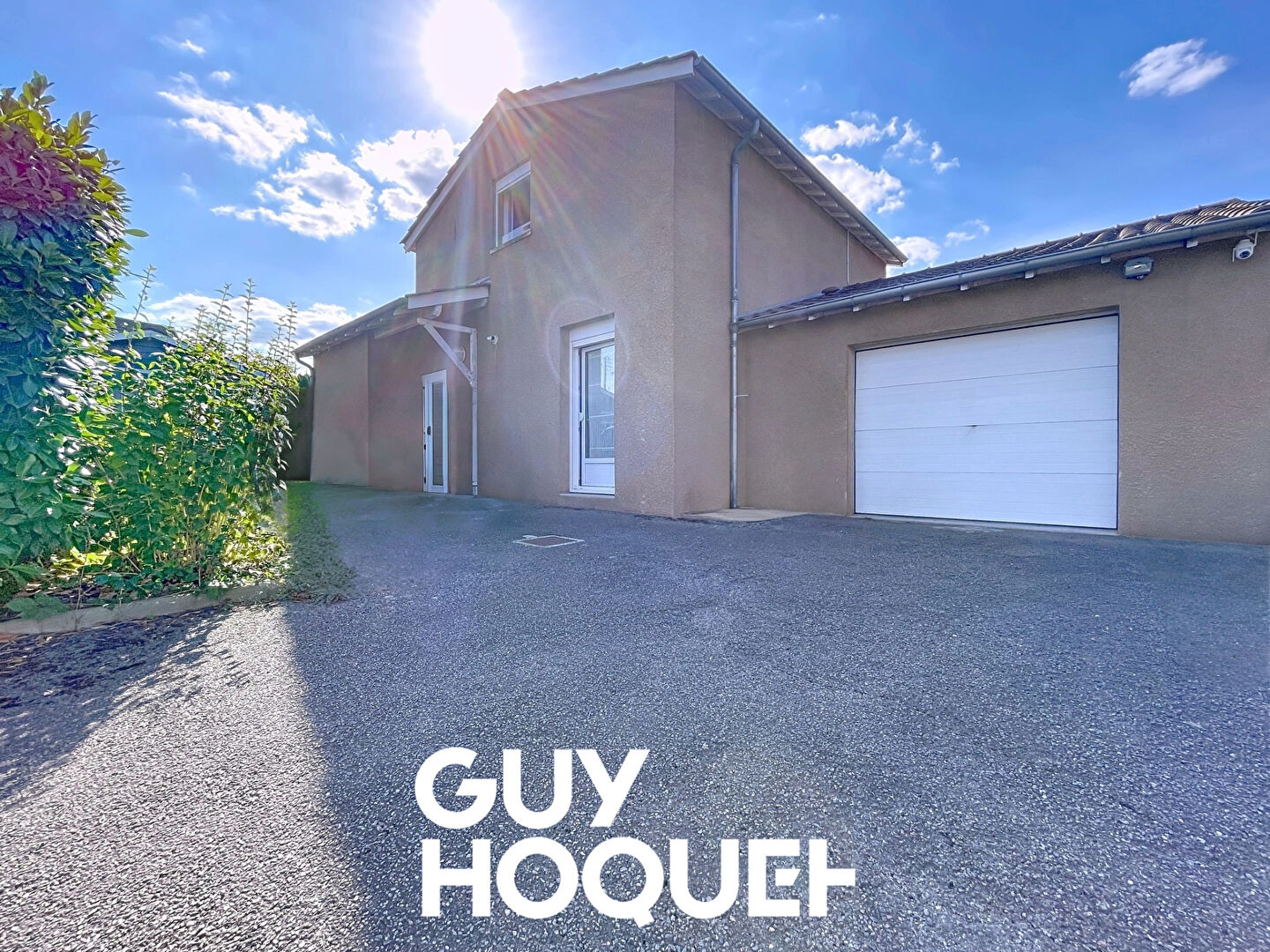 Villa Récente 3 Chs + GGE et Terrain de 623 m² - 71570 LA CHAPELLE DE GUINCHAY