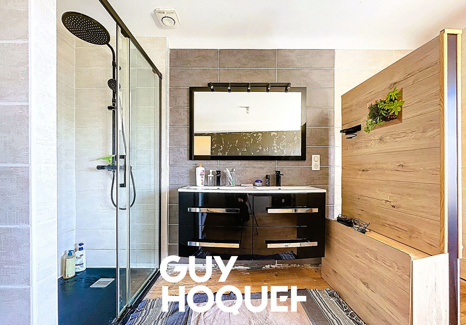 Maison Ancienne 2 Chs + Dépendances + 1227 m² de terrain - 71570 PRUZILLY