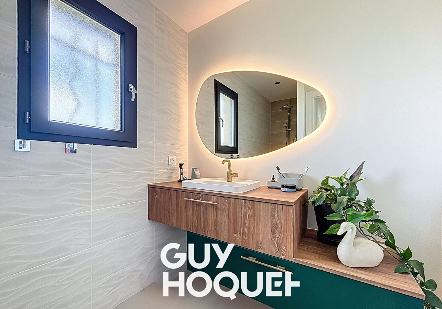 Villa de Plain-pied récente 3 Chambres + Coin Bureau et Double Garage