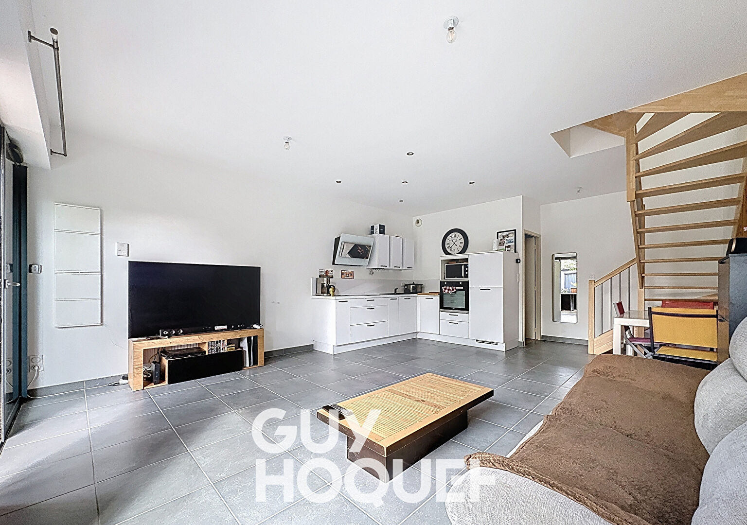 Duplex avec 2 Chambres et Garage 71000 VARENNES LES MACON