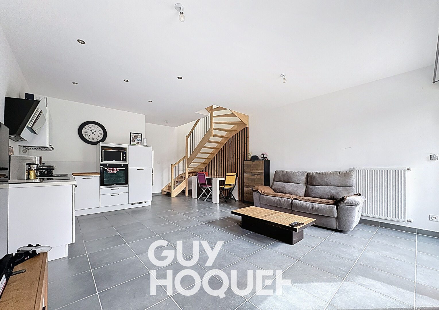 Duplex avec 2 Chambres et Garage 71000 VARENNES LES MACON