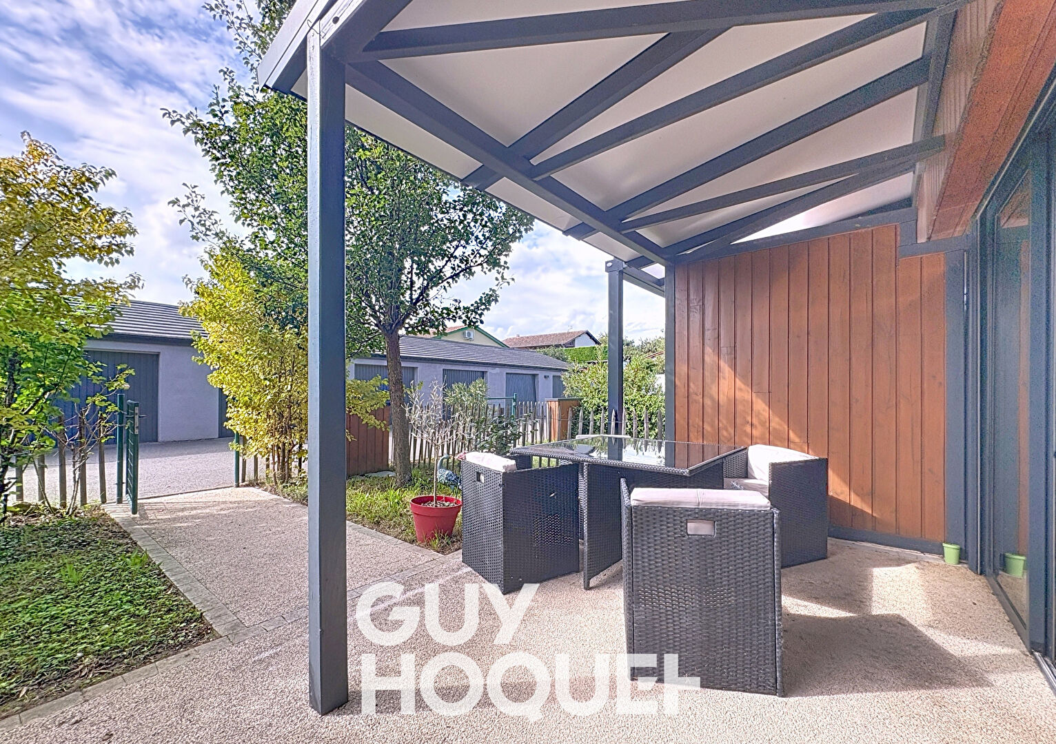 Duplex avec 2 Chambres et Garage 71000 VARENNES LES MACON