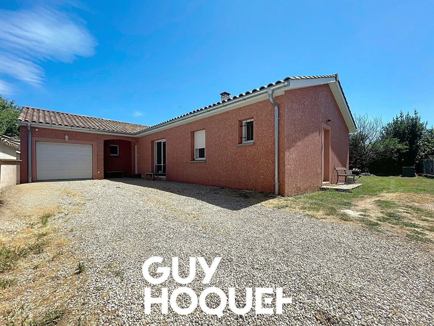 Villa Plain Pied de 2014 - 3 Chs dont Suite + T2 indépendant et Garage - 71570 SAINT SYMPHORIEN D'ANCELLES