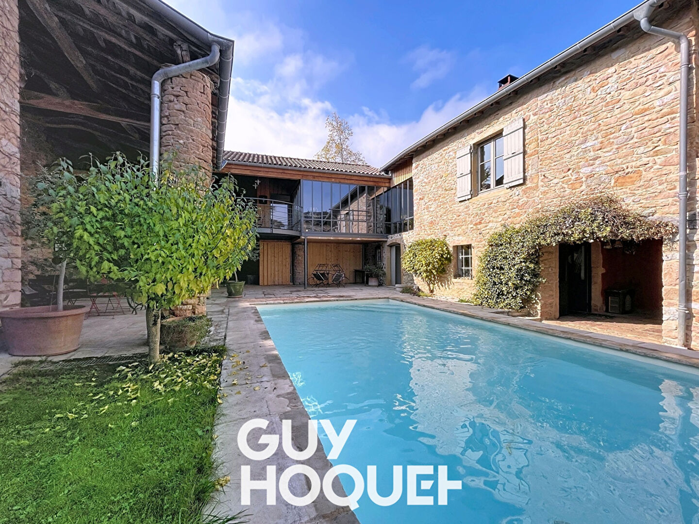 Maison de prestige en pierres - 71570 CHASSELAS