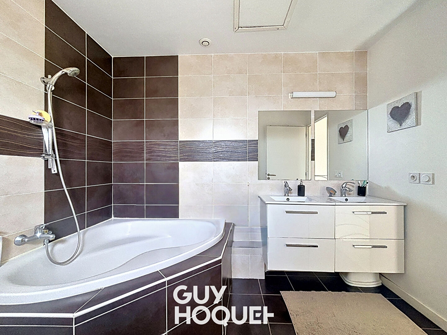 Charmante Maison, 4 Chambres, GGE, Piscine - 71570 LA CHAPELLE DE GUINCHAY
