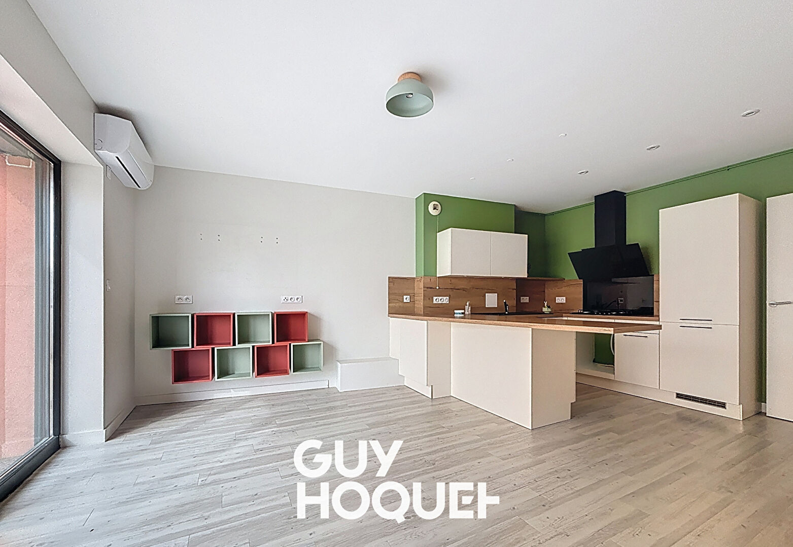 Appartement de type 3 + Terrasse + Parking - 71000 MACON