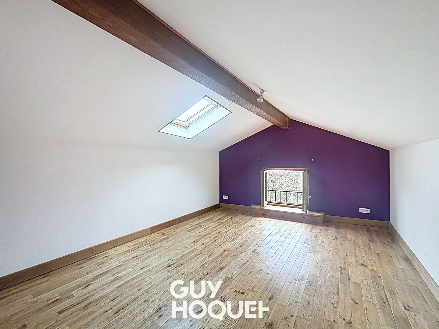 SOUS OFFRE Magnifique Maison Rénovée de 5 pièces, GGE - 69840 JULIENAS