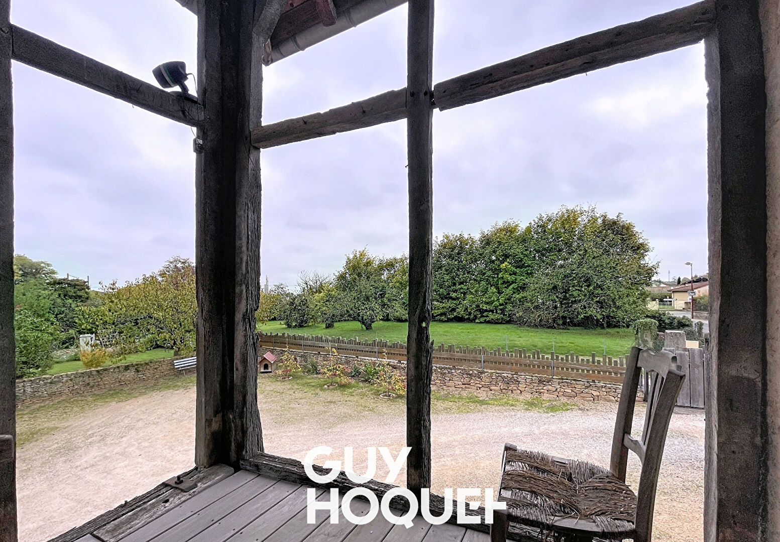 Authentique maison en pierre avec dépendance et terrain constructible ? 71680 CRECHES SUR SAONE