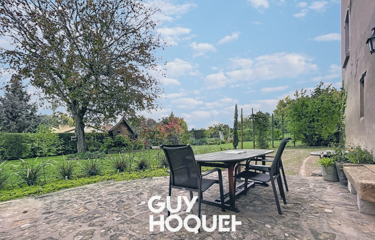 Authentique maison en pierre avec dépendance et terrain constructible ? 71680 CRECHES SUR SAONE