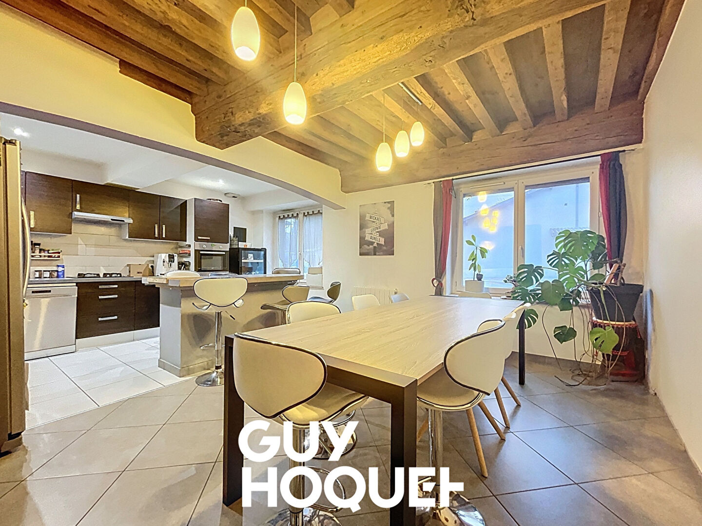 Maison Ancienne avec Cachet 3 Chs + Garage et Cour - 71570 LA CHAPELLE DE GUINCHAY