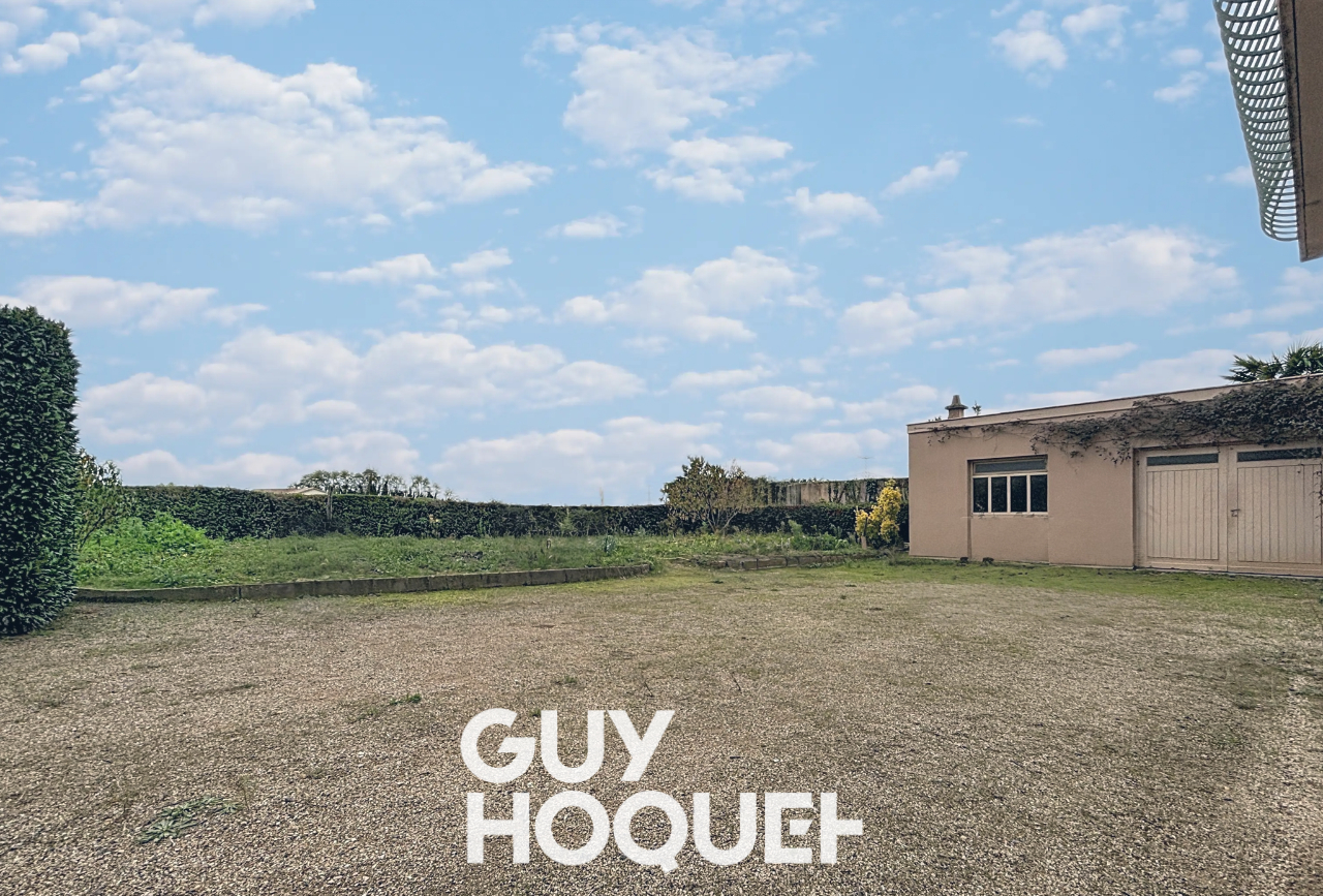 Maison La Chapelle De Guinchay 6 pièce(s) 146 m2